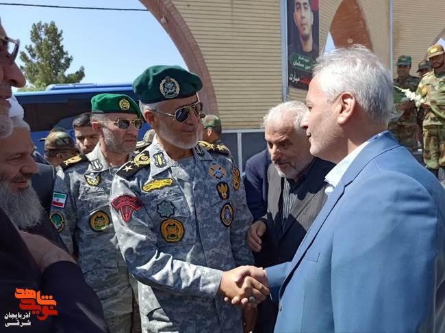 غبارروبی و عطرافشانی مزار شهدای مراغه برگزار شد