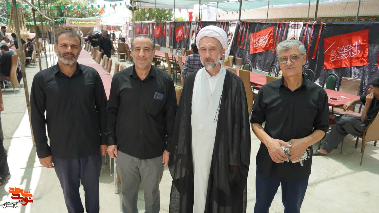گفتگو در مسیر عشق/ از تالار پذیرایی تا موکب صاحبالزمان «عج» گفتگو در مسیر عشق/ از تالار پذیرایی تا موکب صاحبالزمان «عج»
