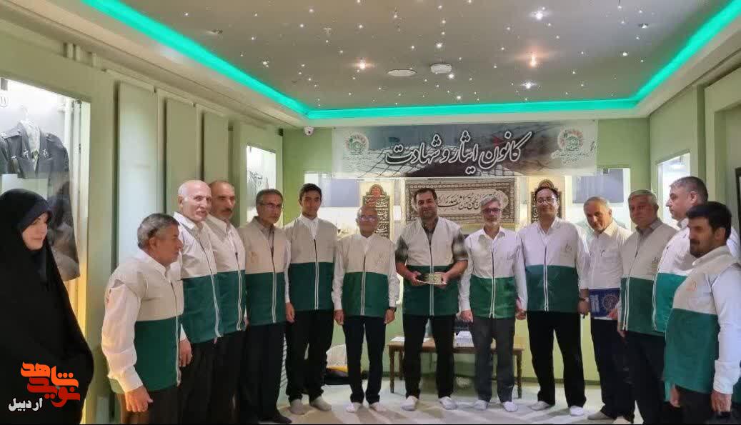 برگزاری جلسه کانون ایثار و شهادت خدمت رضوی استان در موزه شهدای اردبیل برگزاری جلسه کانون ایثار و شهادت خدمت رضوی استان در موزه شهدای اردبیل