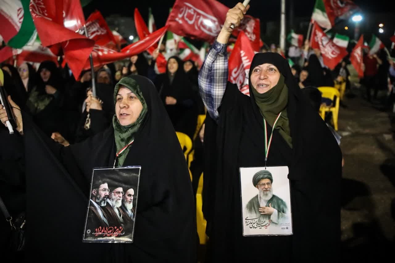 وحدت امروز؛ رمز پیروزی مقابل دشمنان، همان توصیهای که شهدا به ما کردند وحدت امروز؛ رمز پیروزی مقابل دشمنان، همان توصیهای که شهدا به ما کردند