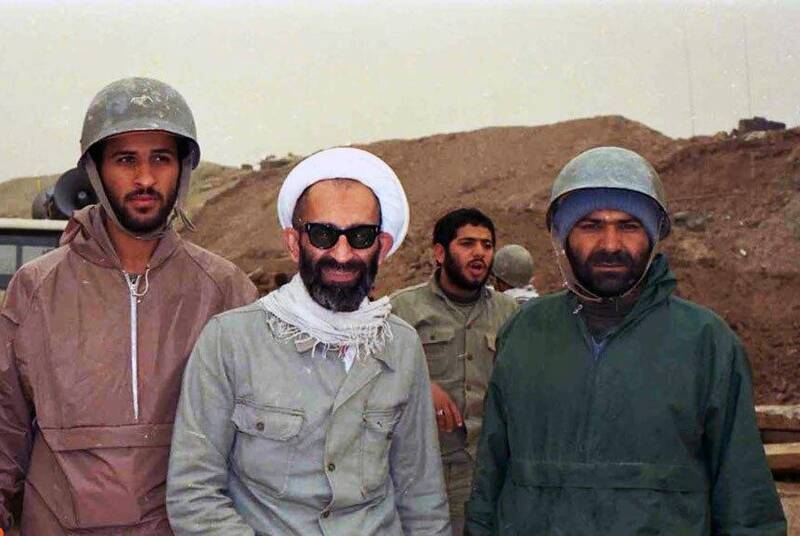 شهیدی که مشکل‌گشای مردم است