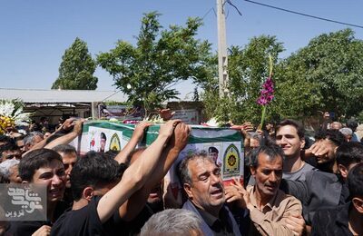 «مامان، الان به نیرو احتیاج دارند؛ باید بروم»/ روایت مادر شهید «عباس پناهی»، از پسری که برای پایان خدمت رفت و با شهادت بازگشت «مامان، الان به نیرو احتیاج دارند؛ باید بروم»/ روایت مادر شهید «عباس پناهی»، از پسری که برای پایان خدمت رفت و با شهادت بازگشت