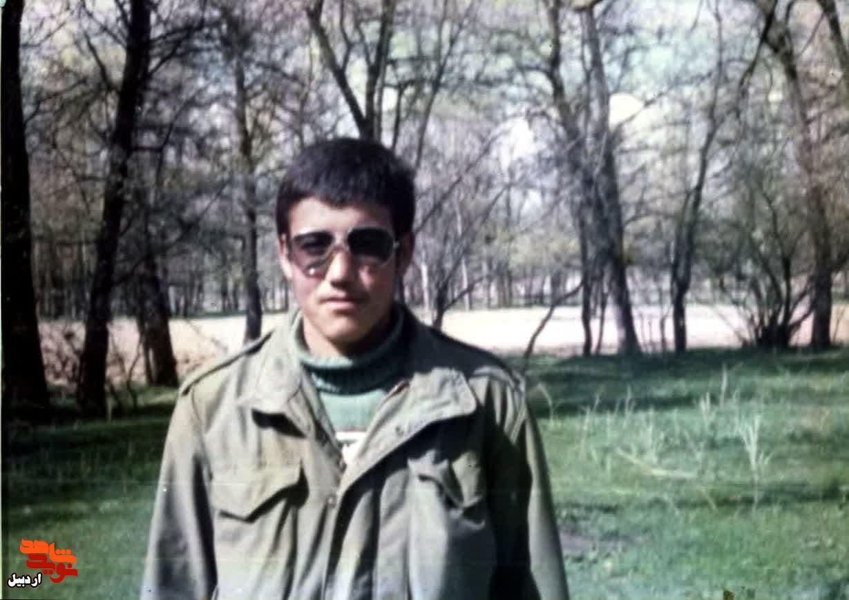 تصاویر کمتر دیده شده از شهید «غلامحسین عبدالحسینزاده» تصاویر کمتر دیده شده از شهید «غلامحسین عبدالحسینزاده»
