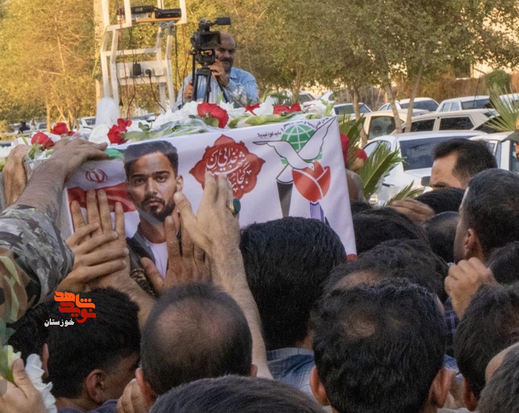 گزارش تصویری/ آیین برگزاری تشییع و خاکسپاری شهید خلبان «مجتبی حسینوند باقری» در دزفول