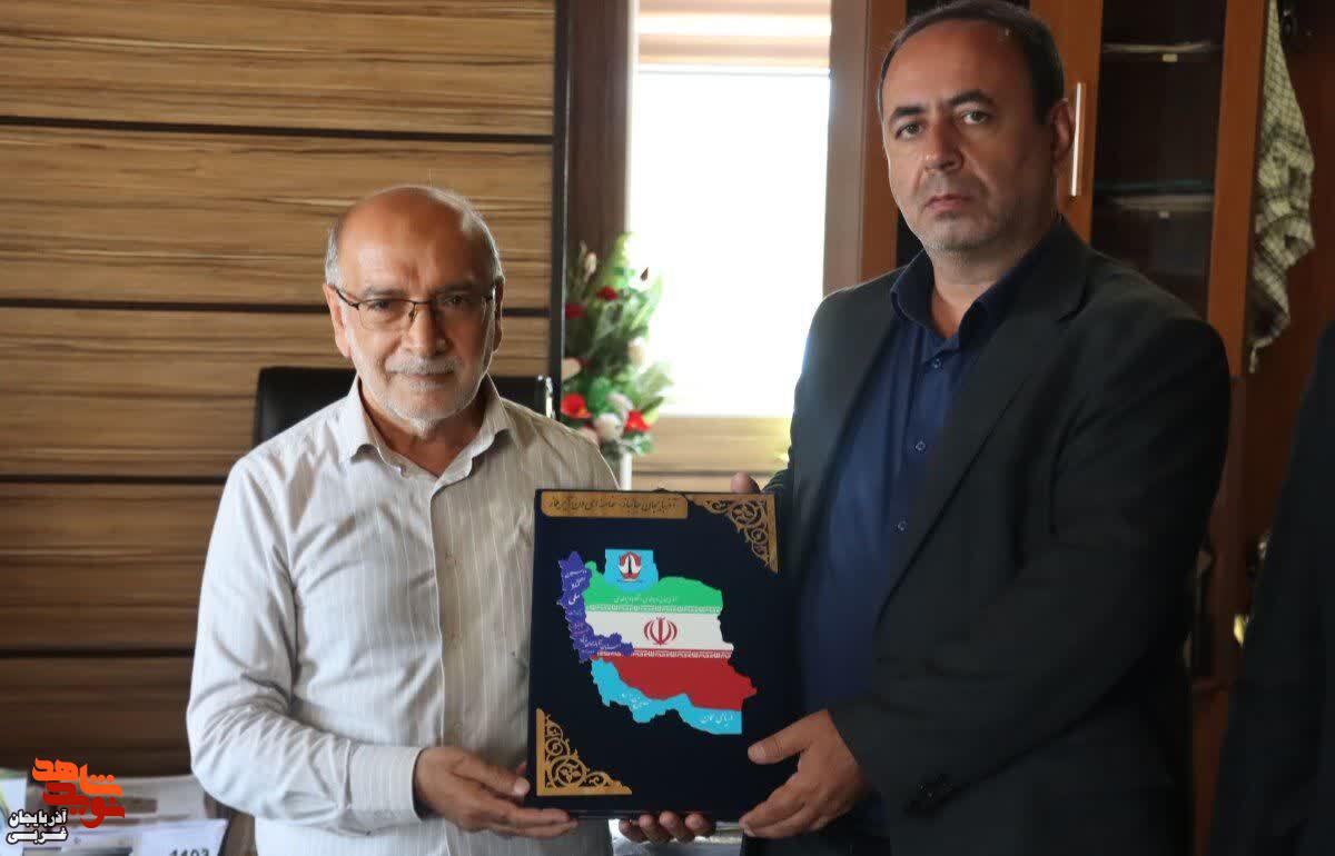 تجلیل از مهندس جلیلی، مدیرکل بنیاد شهید و امورایثارگران آذربایجانغربی تجلیل از مهندس جلیلی، مدیرکل بنیاد شهید و امورایثارگران آذربایجانغربی