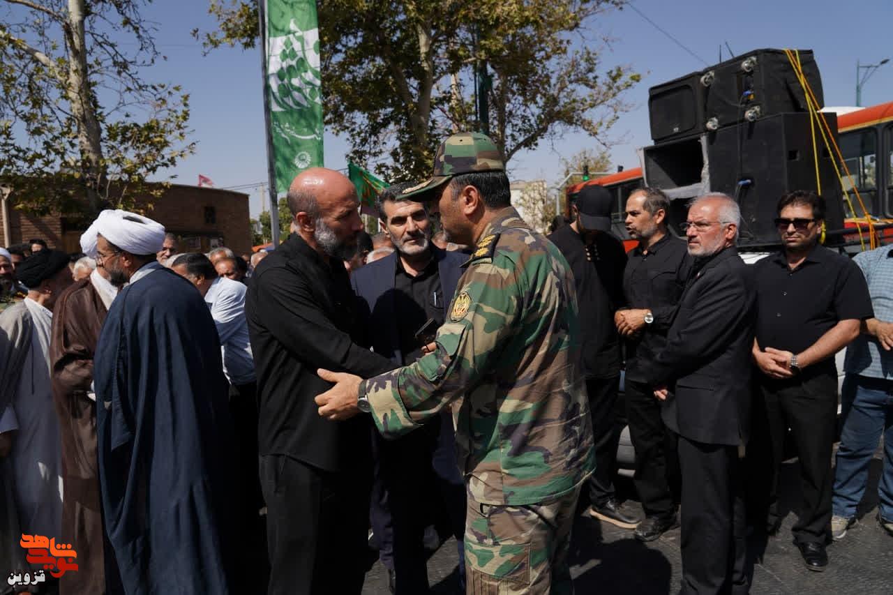 قزوین دوباره به احترام شهید به خیابان آمد؛ از امامزاده حسین(ع) تا گلزار شهدا قزوین دوباره به احترام شهید به خیابان آمد؛ از امامزاده حسین(ع) تا گلزار شهدا
