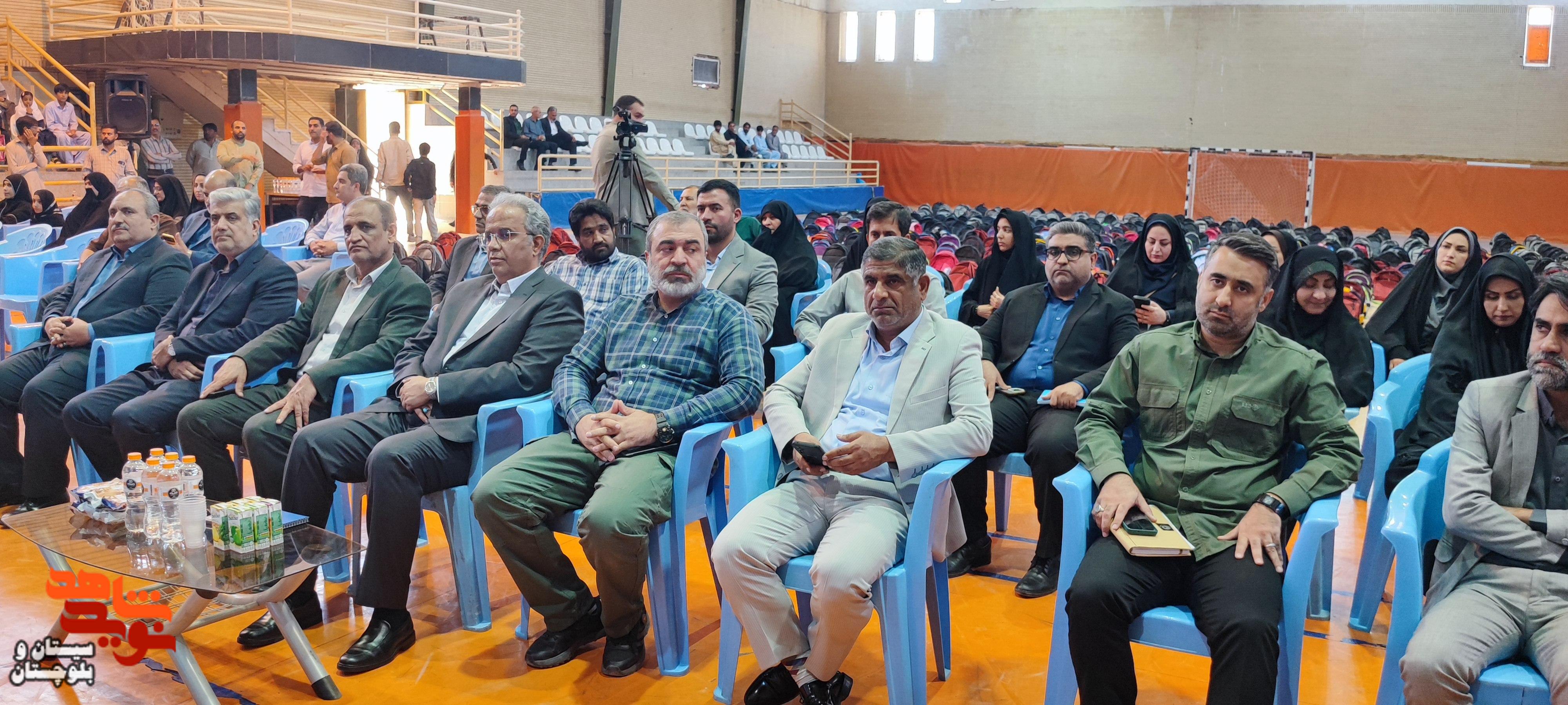 ۸۱۰۰ بسته نوشتافزار در مسیر حمایت از دانشآموزان سیستان و بلوچستان ۸۱۰۰ بسته نوشتافزار در مسیر حمایت از دانشآموزان سیستان و بلوچستان