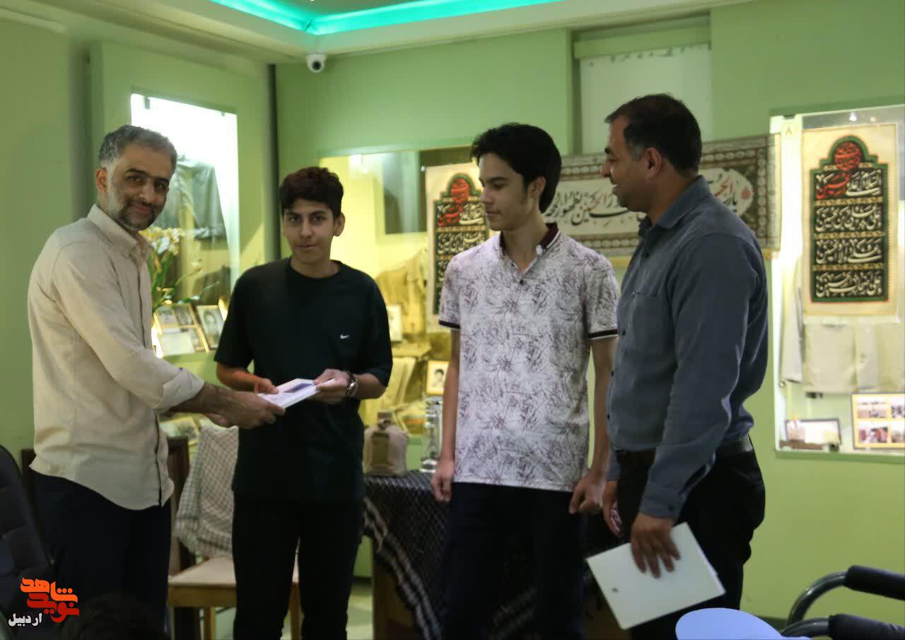 بازدید تیزهوشان دبیرستان شهید بهشتی از موزه شهدای اردبیل بازدید تیزهوشان دبیرستان شهید بهشتی از موزه شهدای اردبیل