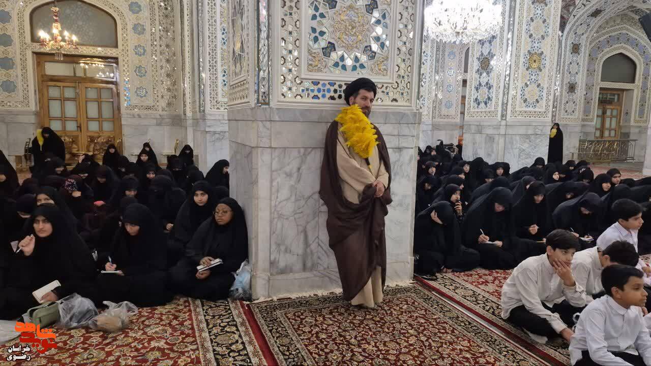 اجتماع ۴۰۰ حافظ قرآن کریم کشور با حضور فرزندان شهدا و ایثارگران در مشهد برگزار شد اجتماع ۴۰۰ حافظ قرآن کریم کشور با حضور فرزندان شهدا و ایثارگران در مشهد برگزار شد