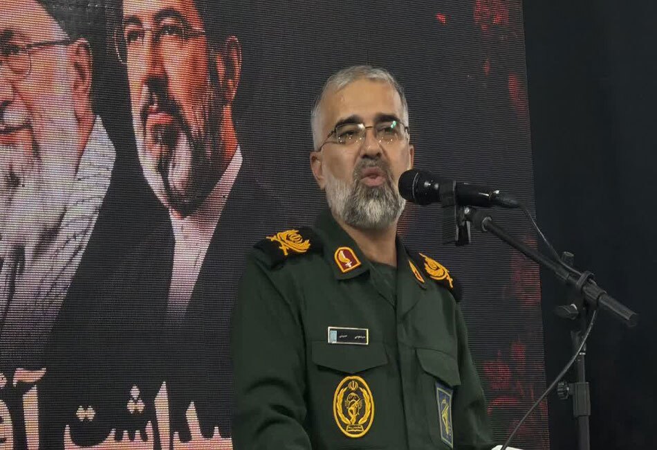 سردار حسینی: جنگ با ایران مشت آمریکا در حوزه نظامی را باز کرد سردار حسینی: جنگ با ایران مشت آمریکا در حوزه نظامی را باز کرد