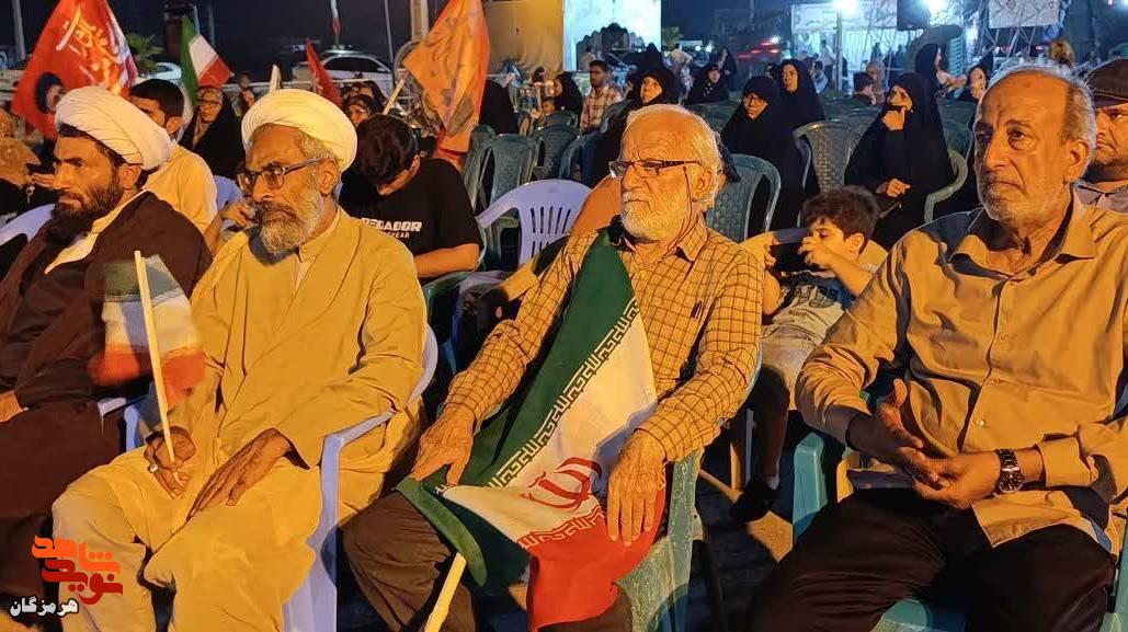 اوج همبستگی مردم بندرلنگه در پویش «مشتهای گرهکرده» اوج همبستگی مردم بندرلنگه در پویش «مشتهای گرهکرده»