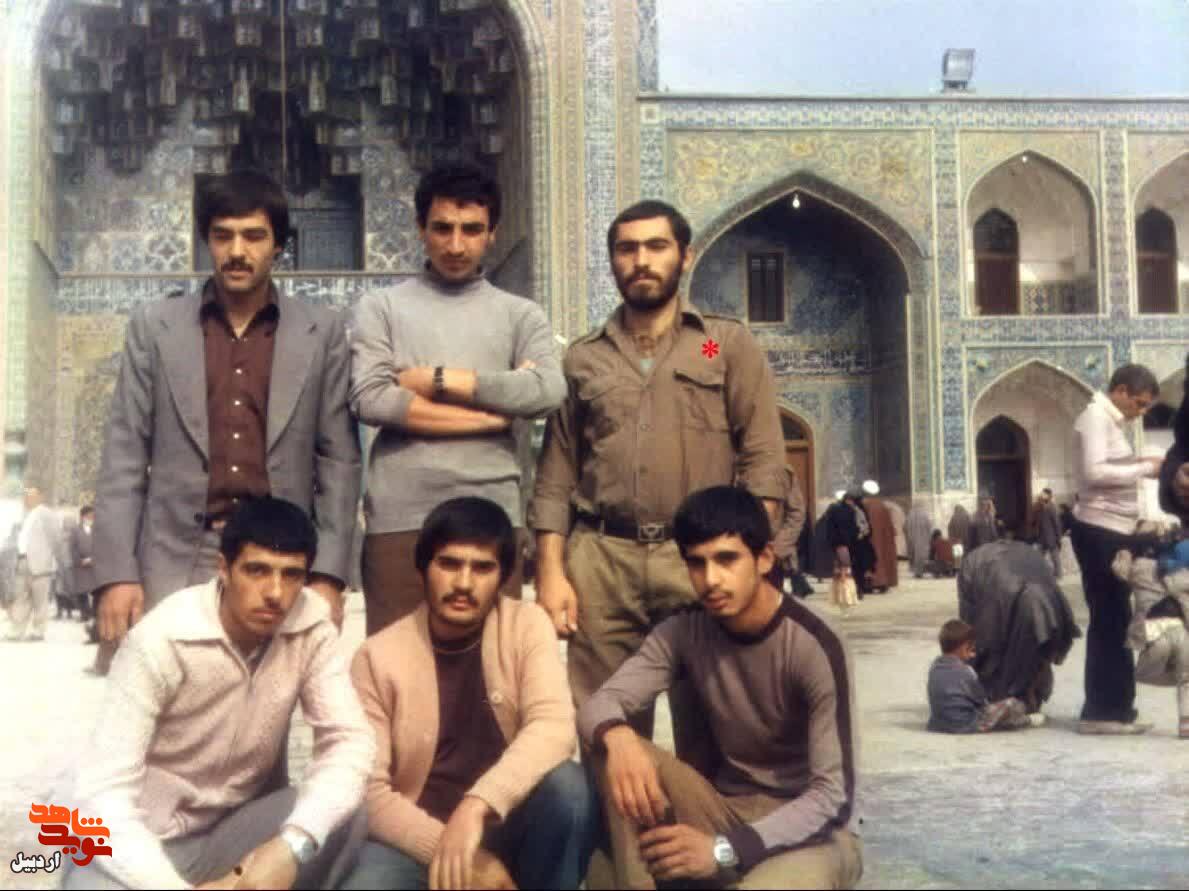 تصاویر کمتر دیده شده از شهید «جمشید کرامتی نیارق» تصاویر کمتر دیده شده از شهید «جمشید کرامتی نیارق»