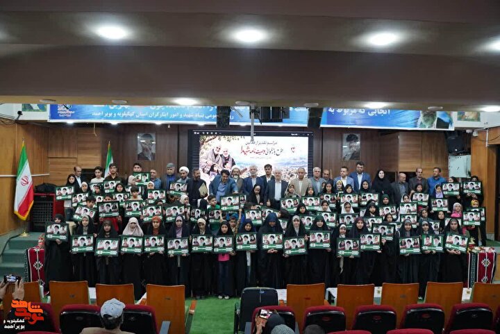 تصاویر/آیین تجلیل از فعالین وبرگزیدگان طرح بازخوانی وصیت‌نامه شهدا