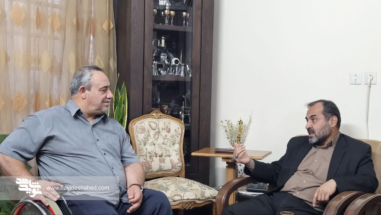 مدیرکل امور ورزشی و اردویی بنیاد شهید با جانباز ۷۰ درصد ورزشکار در شیراز دیدار کرد مدیرکل امور ورزشی و اردویی بنیاد شهید با جانباز ۷۰ درصد ورزشکار در شیراز دیدار کرد
