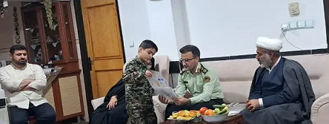 دیدار فرمانده انتظامی نکا با خانواده شهدای فراجا+ تصاویر دیدار فرمانده انتظامی نکا با خانواده شهدای فراجا+ تصاویر