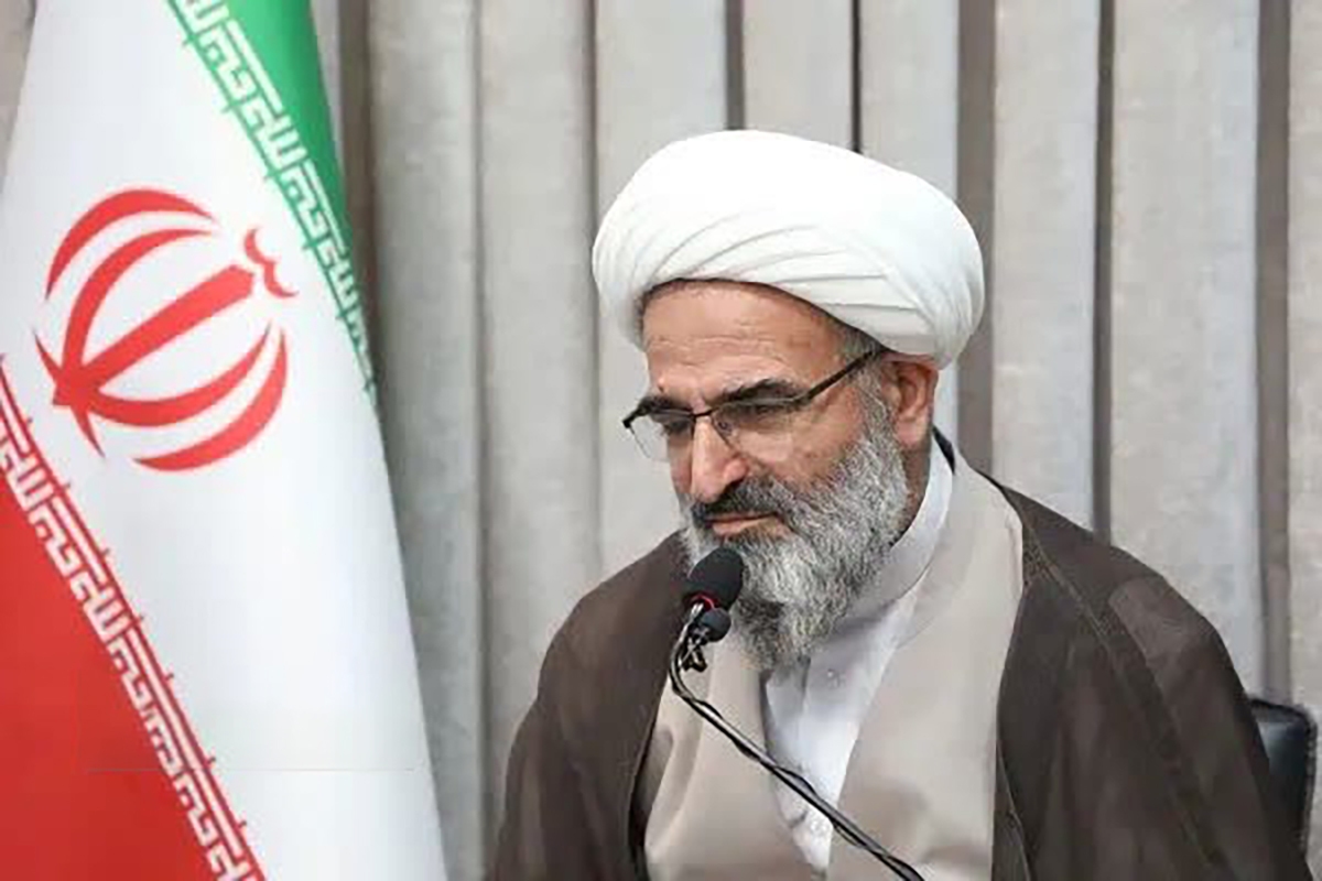 تأکید نماینده ولی فقیه در استان سمنان بر بهرهگیری از ظرفیت هنر و فرهنگ برای تعالی جامعه تأکید نماینده ولی فقیه در استان سمنان بر بهرهگیری از ظرفیت هنر و فرهنگ برای تعالی جامعه