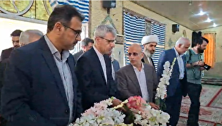 ادای احترام سخنگوی وزیر امور خارجه به مقام شامخ شهدای لامرد