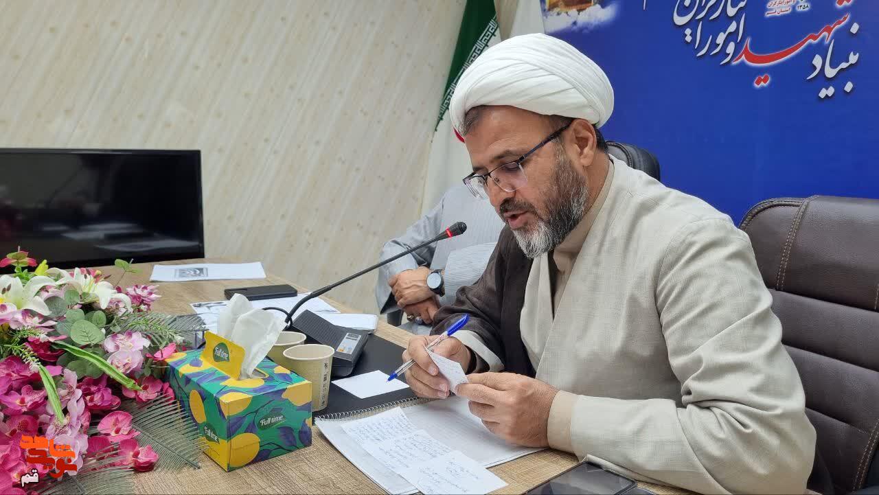 هنرمند: تکریم خانواده شهدا باید محور برنامههای دفاع مقدس باشد هنرمند: تکریم خانواده شهدا باید محور برنامههای دفاع مقدس باشد