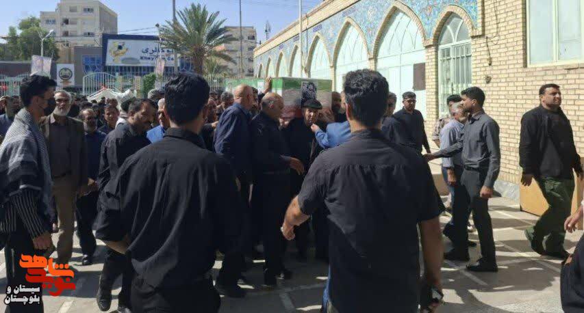 مراسم وداع و تشییع پیکر مطهر دو شهید مدافع امنیت در زاهدان برگزار شد مراسم وداع و تشییع پیکر مطهر دو شهید مدافع امنیت در زاهدان برگزار شد
