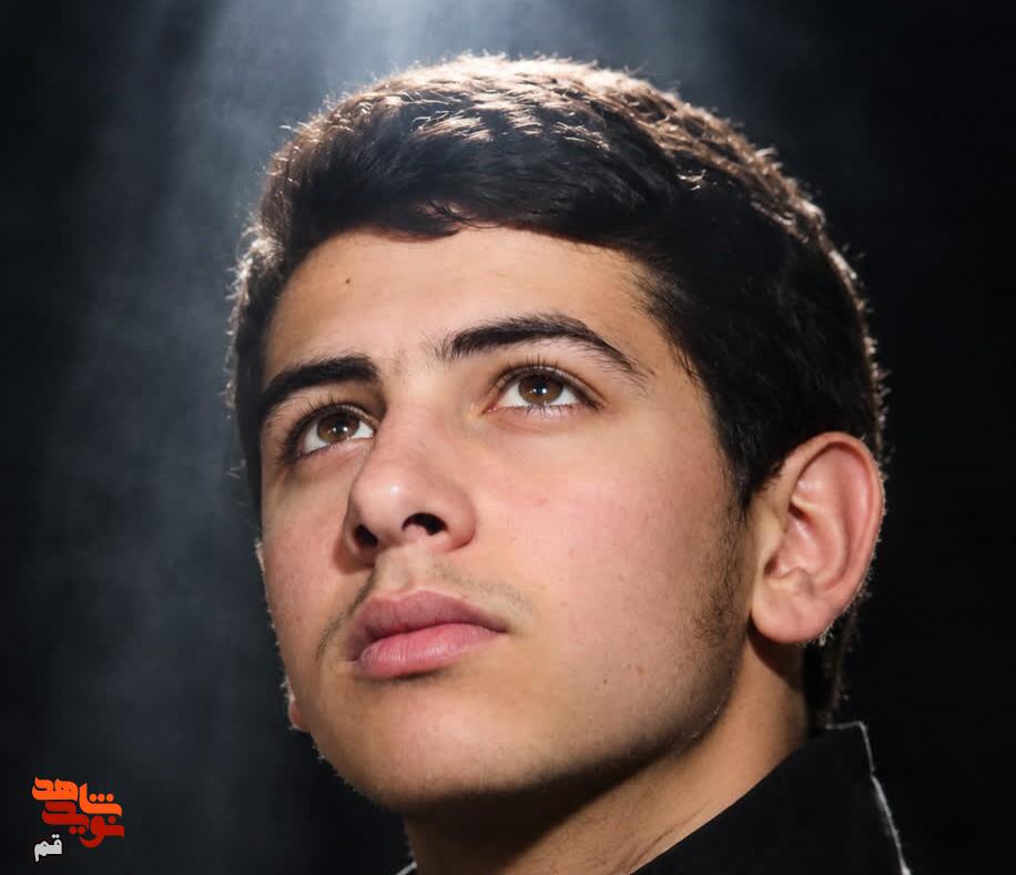 با فرمان امام راهی جبهه شد با فرمان امام راهی جبهه شد