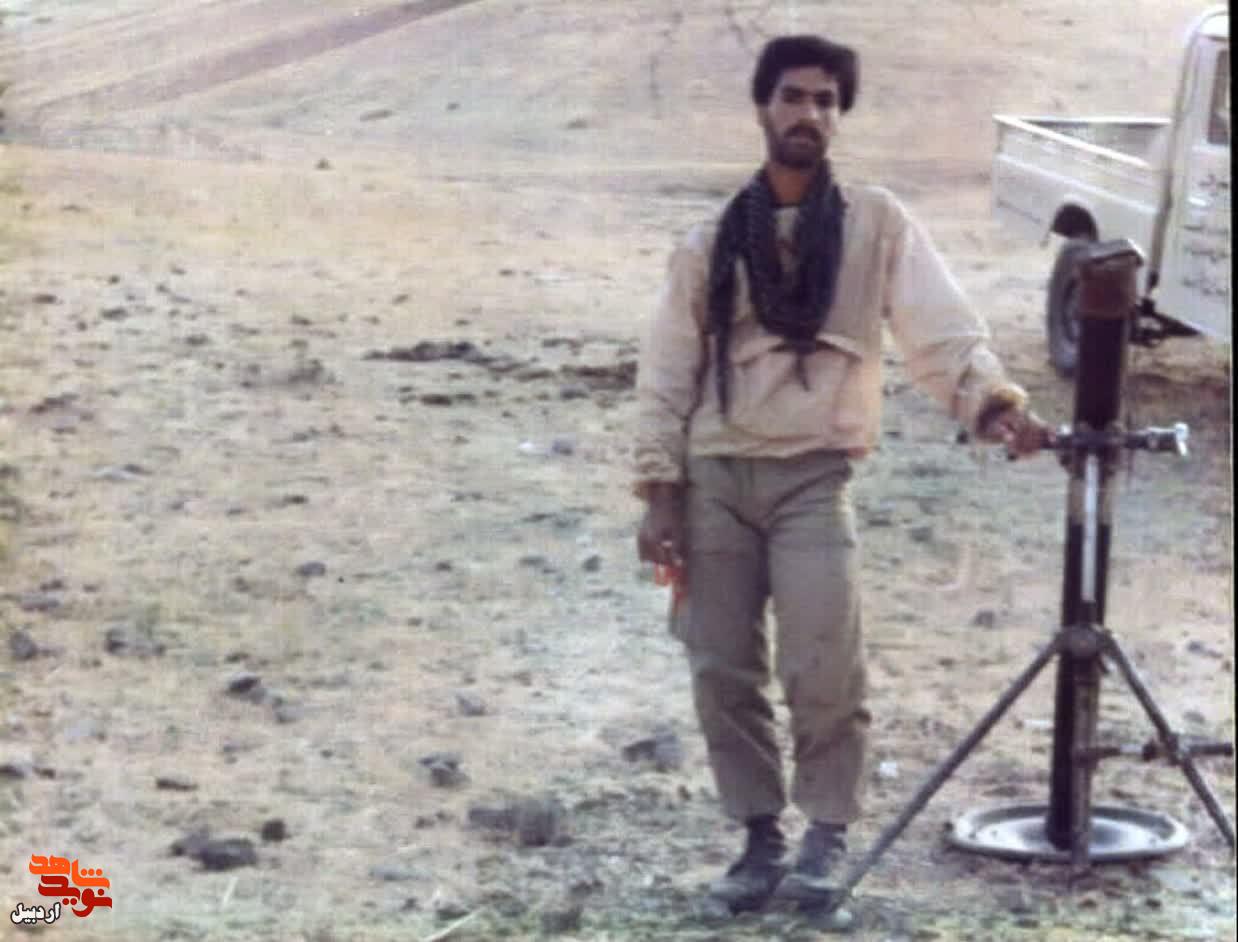 تصاویر کمتر دیده شده از شهید «علی سبزعلی نژاد» تصاویر کمتر دیده شده از شهید «علی سبزعلی نژاد»