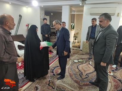دیدار مسئولان شهرستان با همسر سردار شهید ن «طور» به مناسبت آغاز هفته دولت دیدار مسئولان شهرستان با همسر سردار شهید ن «طور» به مناسبت آغاز هفته دولت