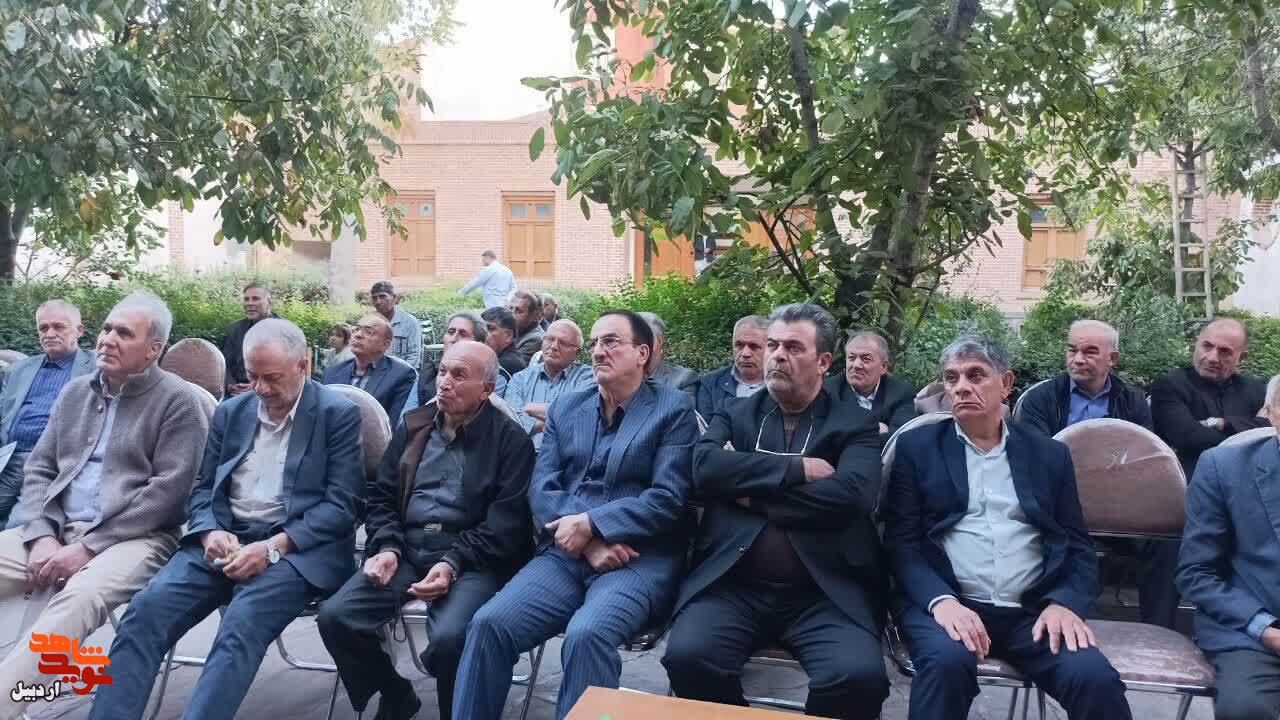 برگزاری نشست تبیینی آزادگان در موزه شهدای اردبیل+ عکس برگزاری نشست تبیینی آزادگان در موزه شهدای اردبیل+ عکس