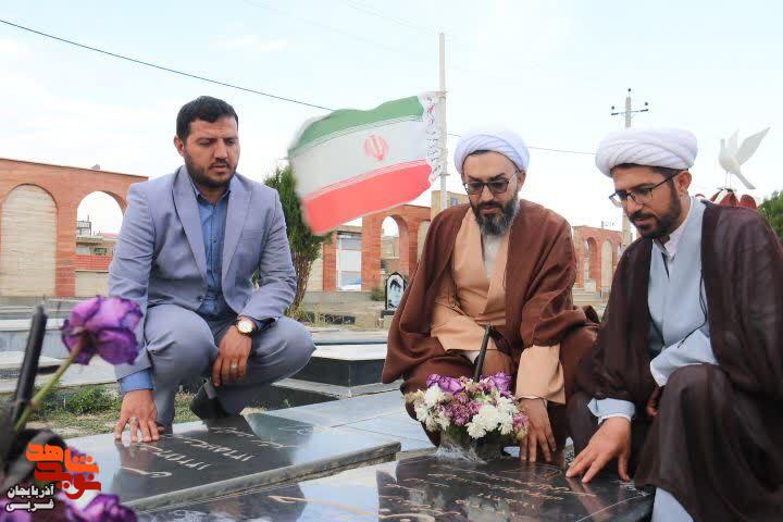 مدیرکل تبلیغات اسلامی استان به زیارت امامزادگان عشق رفت