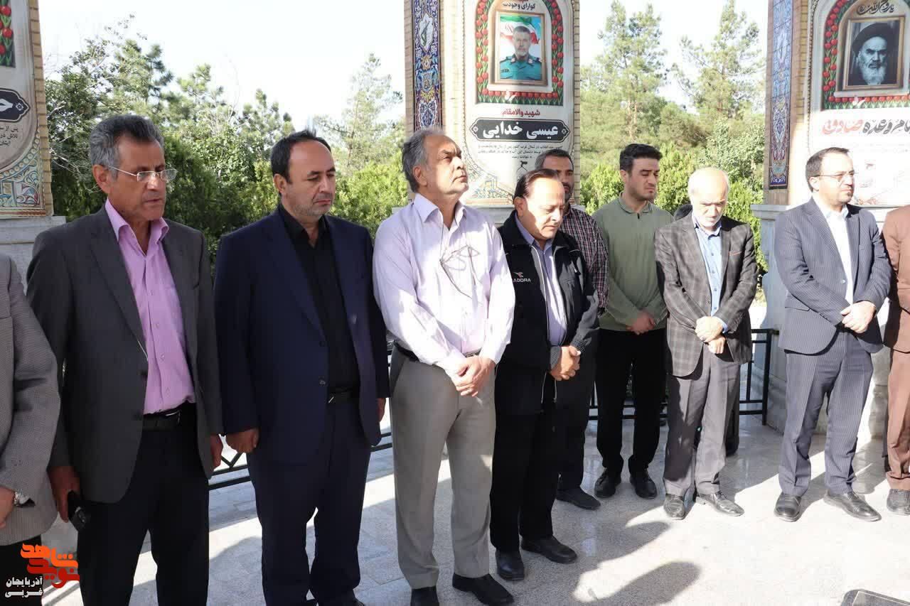 گرامیداشت هفته دفاع مقدس در یادمان شهدای گمنام ارومیه