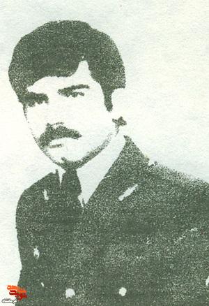 شهید «چنگیز عزتی» در نخستین روزهای دفاع مقدس به شهادت رسید شهید «چنگیز عزتی» در نخستین روزهای دفاع مقدس به شهادت رسید