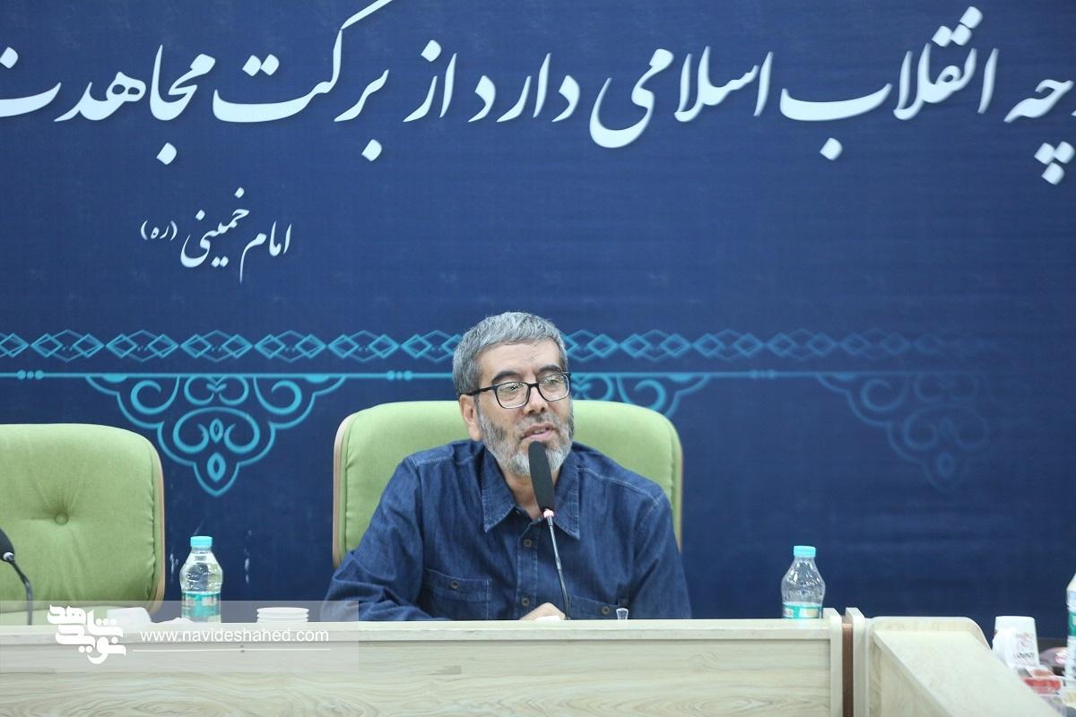 رمز موفقیت انقلاب اسلامی، تولید فرصت از دل بحرانها است رمز موفقیت انقلاب اسلامی، تولید فرصت از دل بحرانها است
