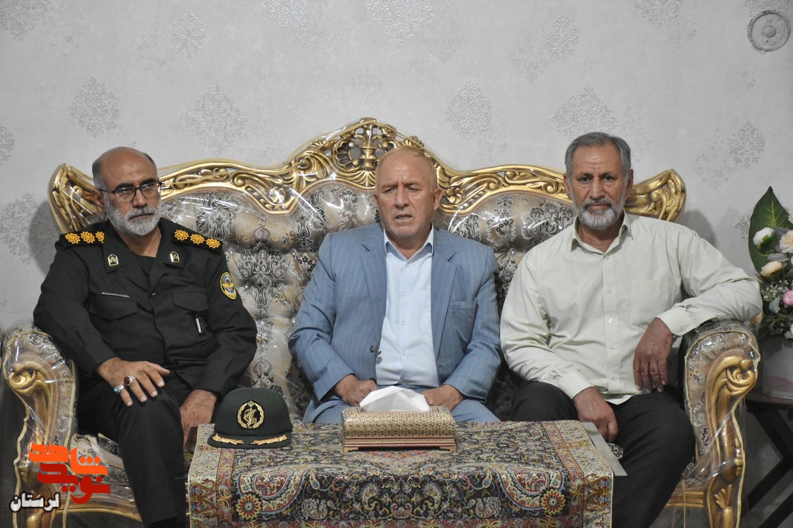 دیدار مدیرکل بنیاد شهید لرستان با جمعی از آزادگان خرم‌آباد