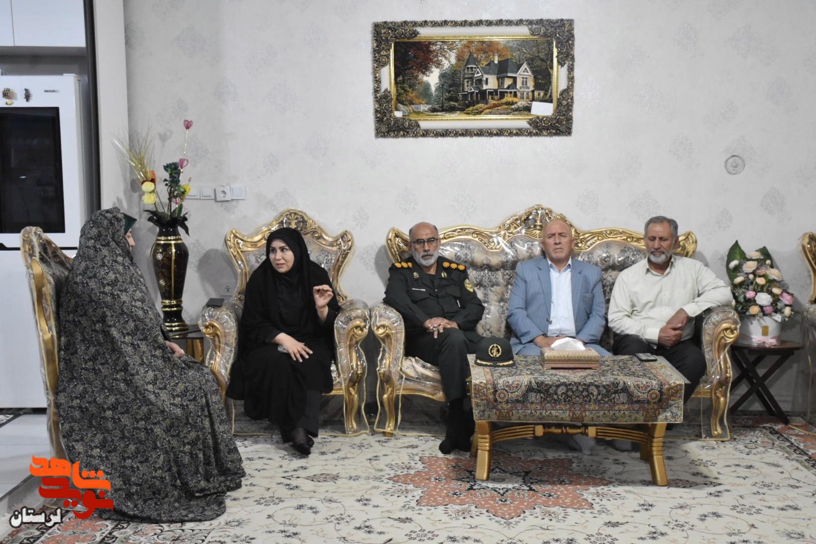 دیدار مدیرکل بنیاد شهید لرستان با جمعی از آزادگان خرم‌آباد