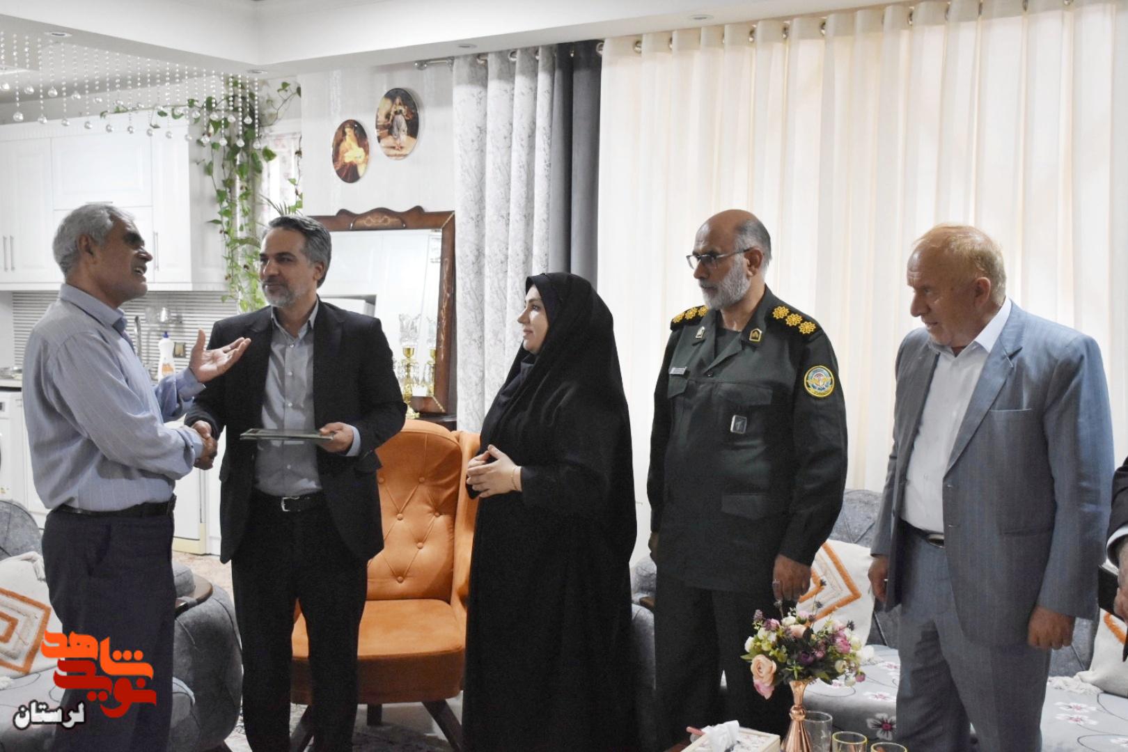 دیدار مدیرکل بنیاد شهید لرستان با جمعی از آزادگان خرم‌آباد