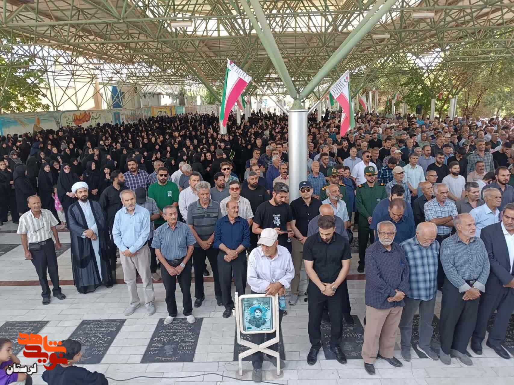 پیکر شهید مدافع امنیت «امین عزیزی» در زادگاهش آرام گرفت