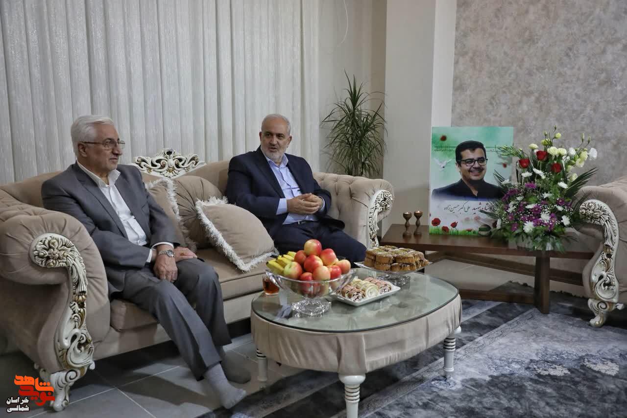 راه شهیدان باید با معرفت، مقاومت و تدبیر ادامه پیدا کند راه شهیدان باید با معرفت، مقاومت و تدبیر ادامه پیدا کند