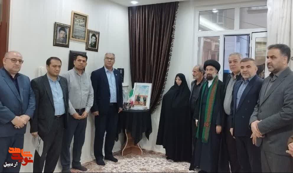 تجدید میثاق با خانواده شهدای جنگ رمضان در اردبیل تجدید میثاق با خانواده شهدای جنگ رمضان در اردبیل