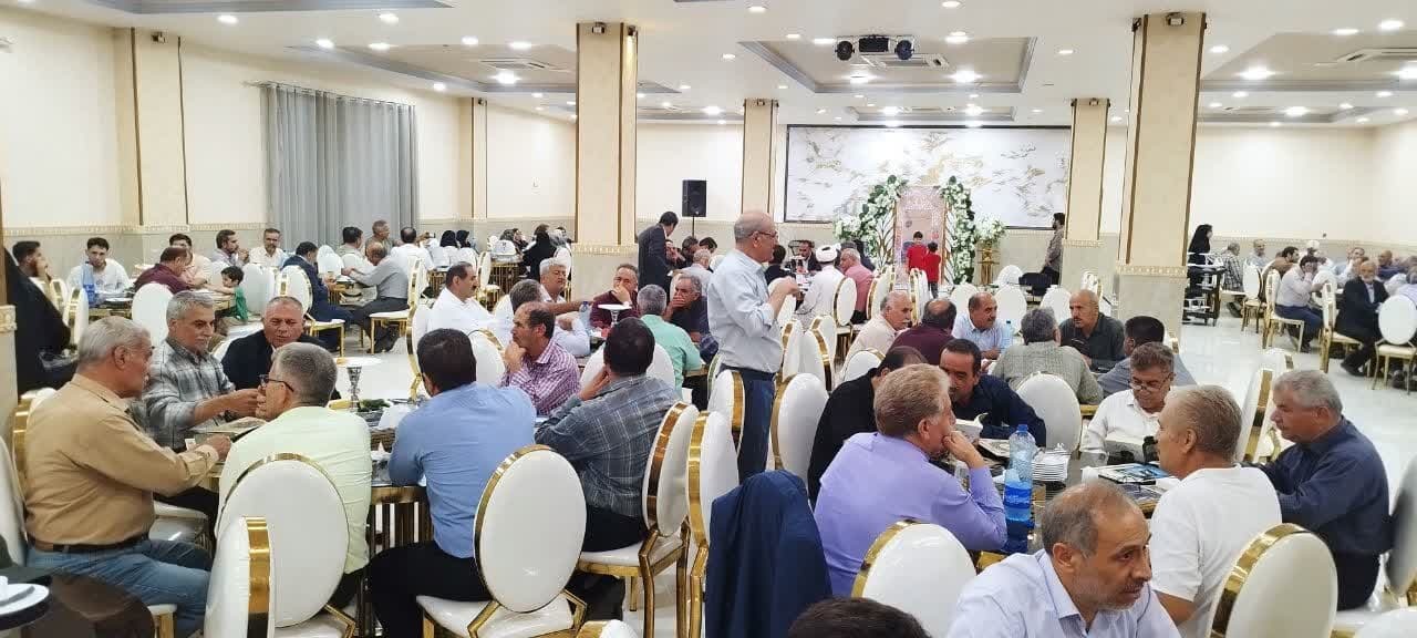 از آزادگان و ایثارگران بخش محمدیه تجلیل بهعمل آمد از آزادگان و ایثارگران بخش محمدیه تجلیل بهعمل آمد
