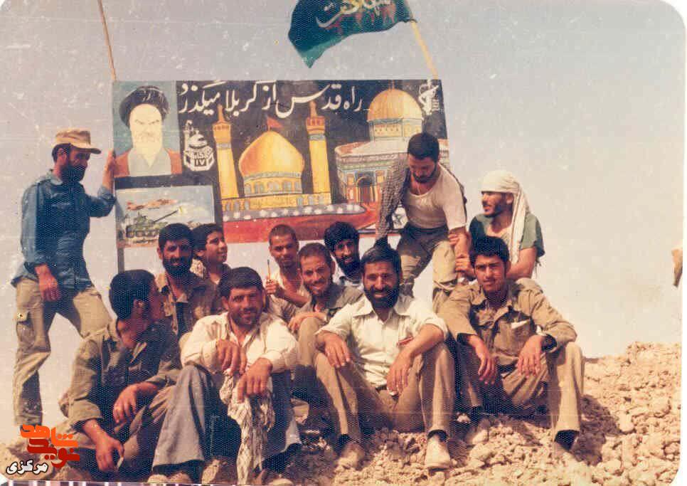 قاب ماندگار رزمندگان اراکی در عملیات رمضان؛ سه شهید در میان یاران حسینیه شهدا قاب ماندگار رزمندگان اراکی در عملیات رمضان؛ سه شهید در میان یاران حسینیه شهدا