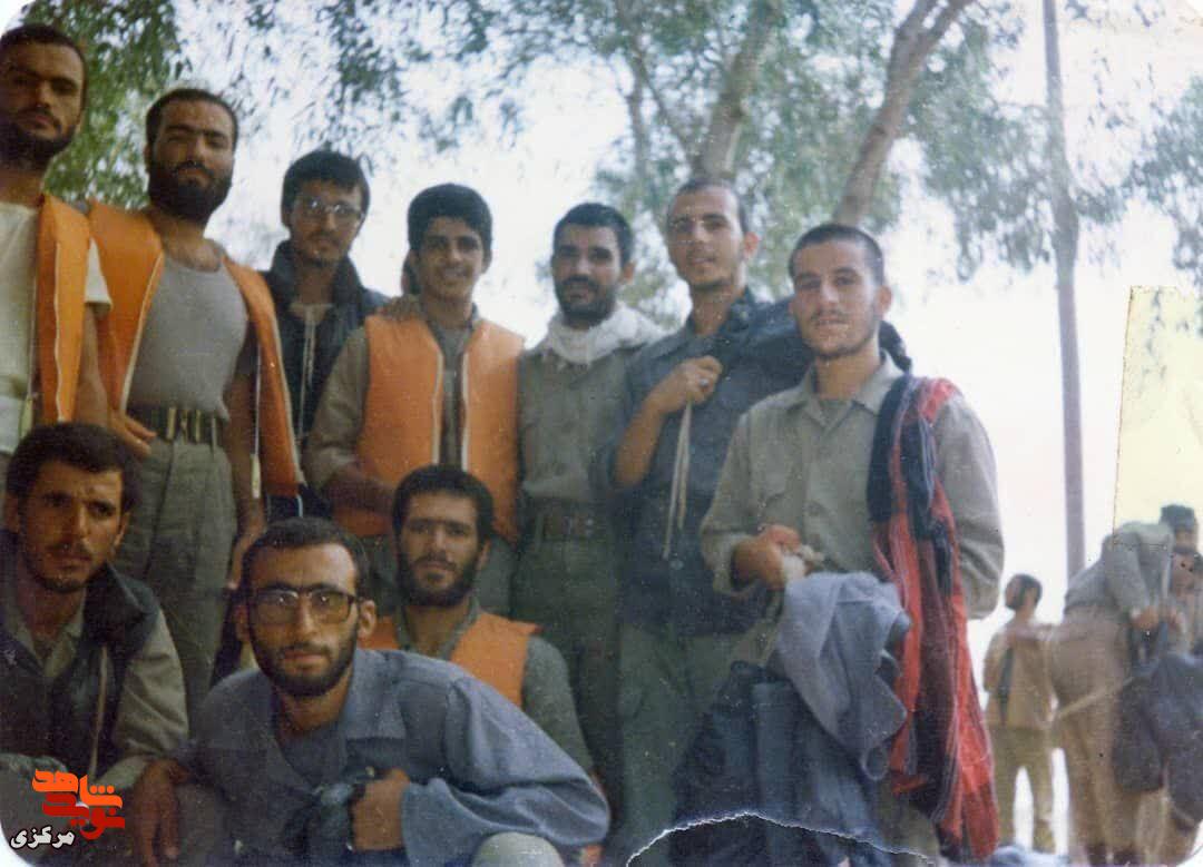 قاب ماندگار کادر گردان علیابنابیطالب(ع) در سد دز؛ یادگاری از سرداران و شهدای دفاع مقدس قاب ماندگار کادر گردان علیابنابیطالب(ع) در سد دز؛ یادگاری از سرداران و شهدای دفاع مقدس