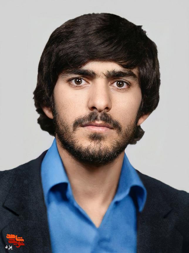قابهای ماندگار از شهید مفقودالاثر «احمد حیدری مدوئیه» قابهای ماندگار از شهید مفقودالاثر «احمد حیدری مدوئیه»