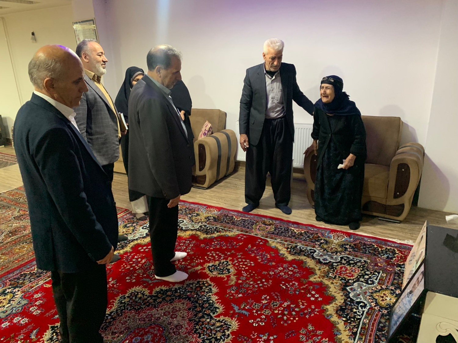 دیدار مدیرکل بنیاد شهید و امور ایثارگران کردستان با خانواده شهدای امنیت
