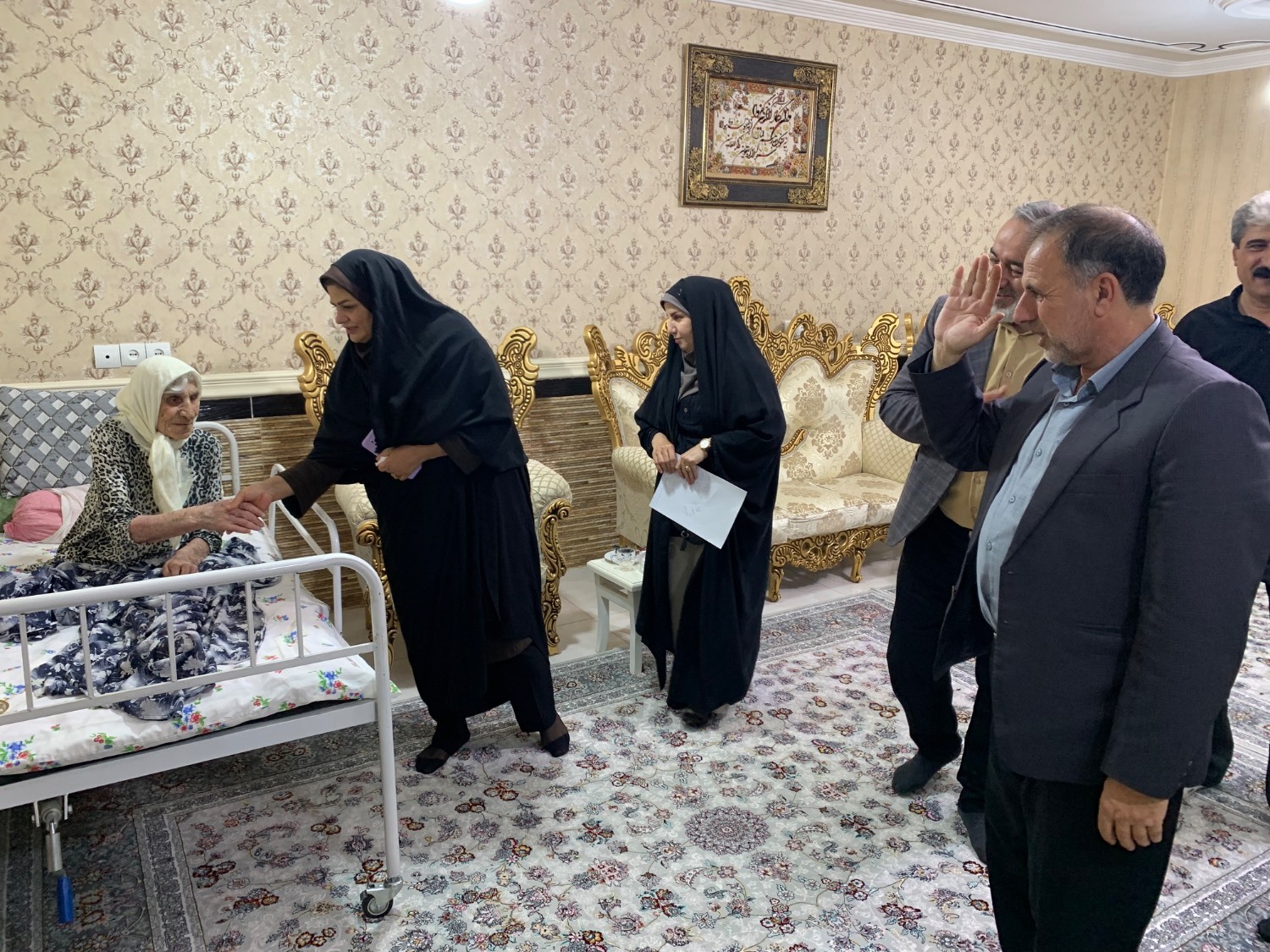 دیدار مدیرکل بنیاد شهید و امور ایثارگران کردستان با خانواده شهدای امنیت