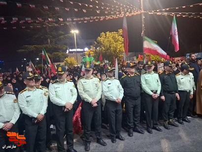 حضور مدیر کل بنیاد مازندران در مراسم شب وداع با شهید مدافع امنیت استوار دوم امیرحسین قاسمی در ساری حضور مدیر کل بنیاد مازندران در مراسم شب وداع با شهید مدافع امنیت استوار دوم امیرحسین قاسمی در ساری