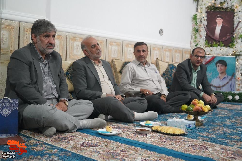 تجلیل مدیرعامل صندوق ذخیره بسیجیان کشور از خانواده شهدای عضو صندوق در یاسوج