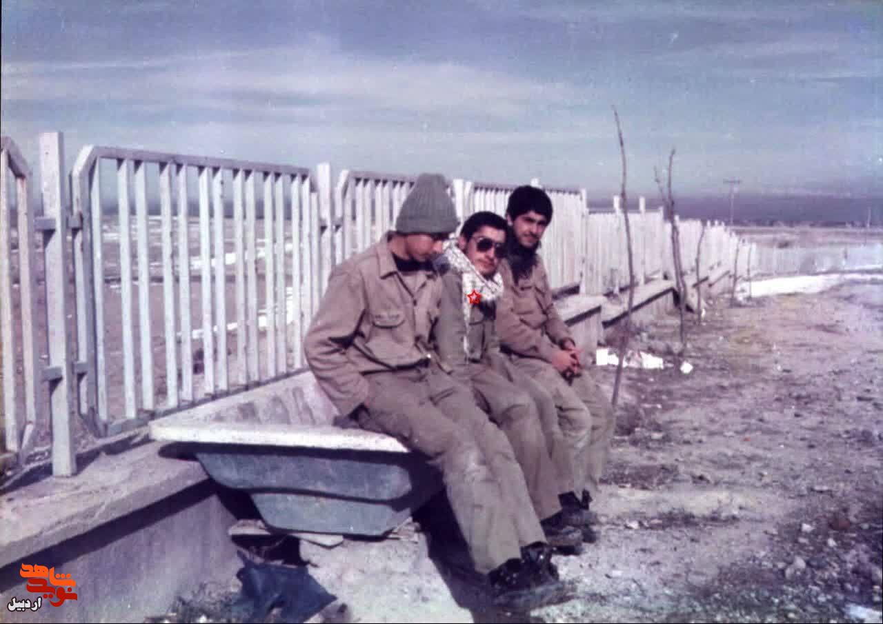 تصاویر کمتر دیده شده از شهید «محمدصادق چاکرعباسی» تصاویر کمتر دیده شده از شهید «محمدصادق چاکرعباسی»