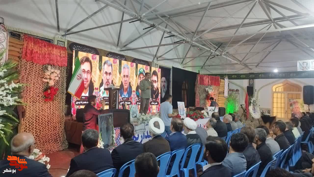 گزارش| مسئولان عالی رتبه کشور با ۵ شهید «جنگ اقتدار رمضان» در وحدتیه تجدید میثاق کردند