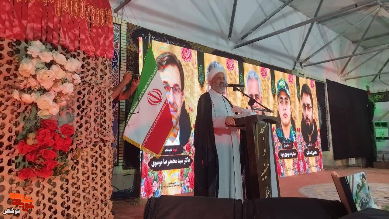 گزارش| مسئولان عالی رتبه کشور با ۵ شهید «جنگ اقتدار رمضان» در وحدتیه تجدید میثاق کردند