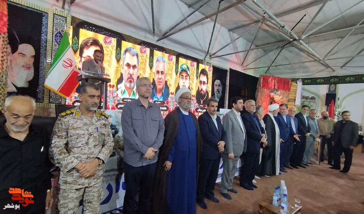گزارش| مسئولان عالی رتبه کشور با ۵ شهید «جنگ اقتدار رمضان» در وحدتیه تجدید میثاق کردند