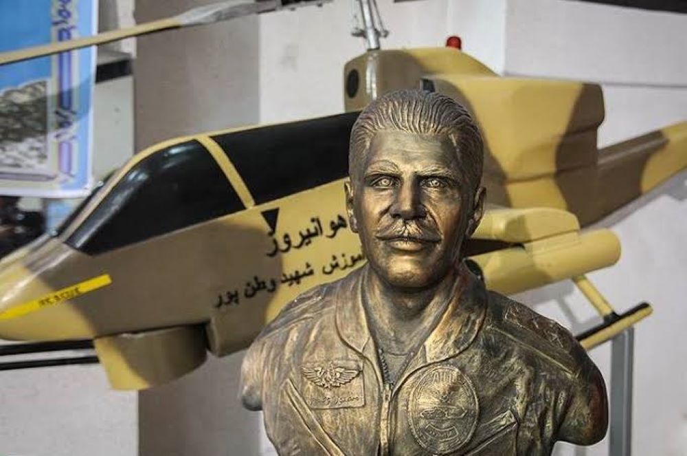 بازخوانی حماسه امیر سرلشکر خلبان منصور وطنپور؛ از آموزش در غرب تا عروج در آتش جبهه جنوب بازخوانی حماسه امیر سرلشکر خلبان منصور وطنپور؛ از آموزش در غرب تا عروج در آتش جبهه جنوب